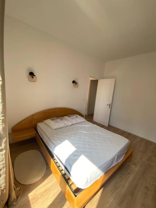 Corte Magnifique T2 45M2 Neuf 5 Personnes Place St Marcel Hyper Centre Wifi Lave Linge Tv Kültér fotó
